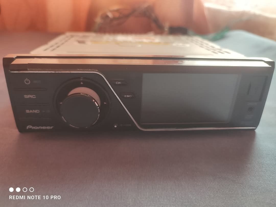 Продам магнитолу pioneer