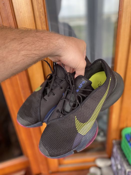 Продаю оригінальні кросівки Nike Air Zoom у розмірі 44