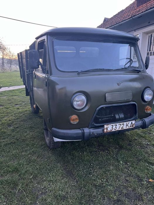 Продам уаз бортовий у хорошому стані