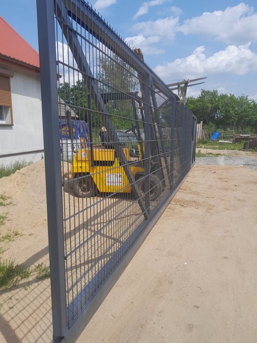 Brama przesuwna do firmy  gospodarstwa wjazd  8m