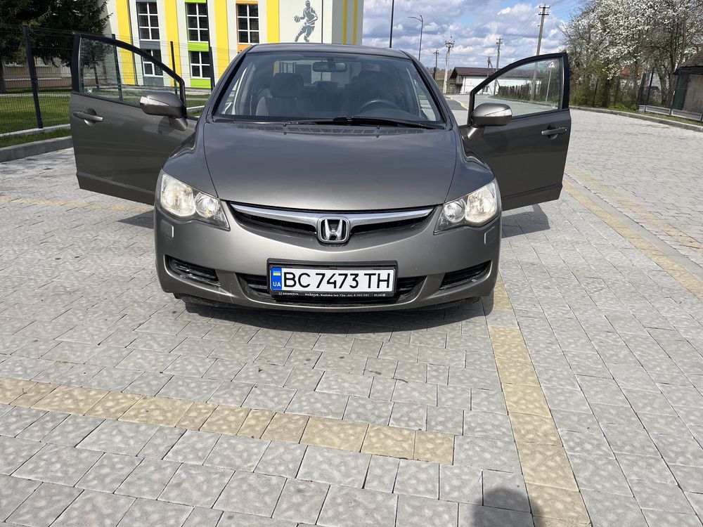 Honda civic 2006 1.8 бензин свіжо пригнана