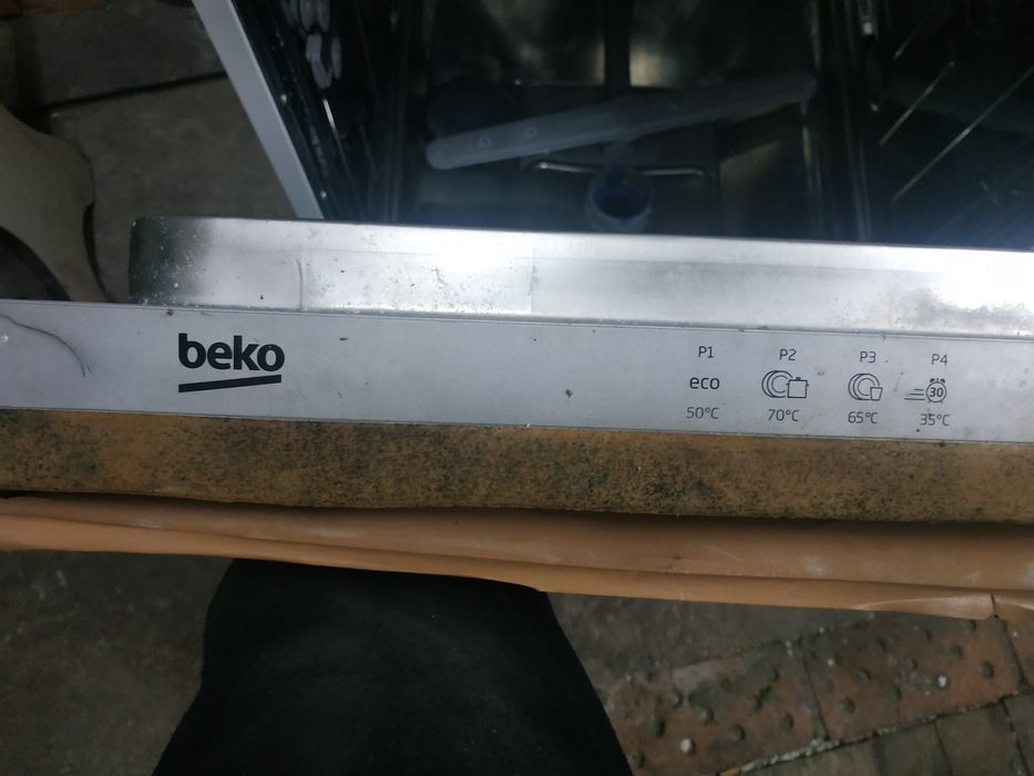 Продам Посудомийну Машину.