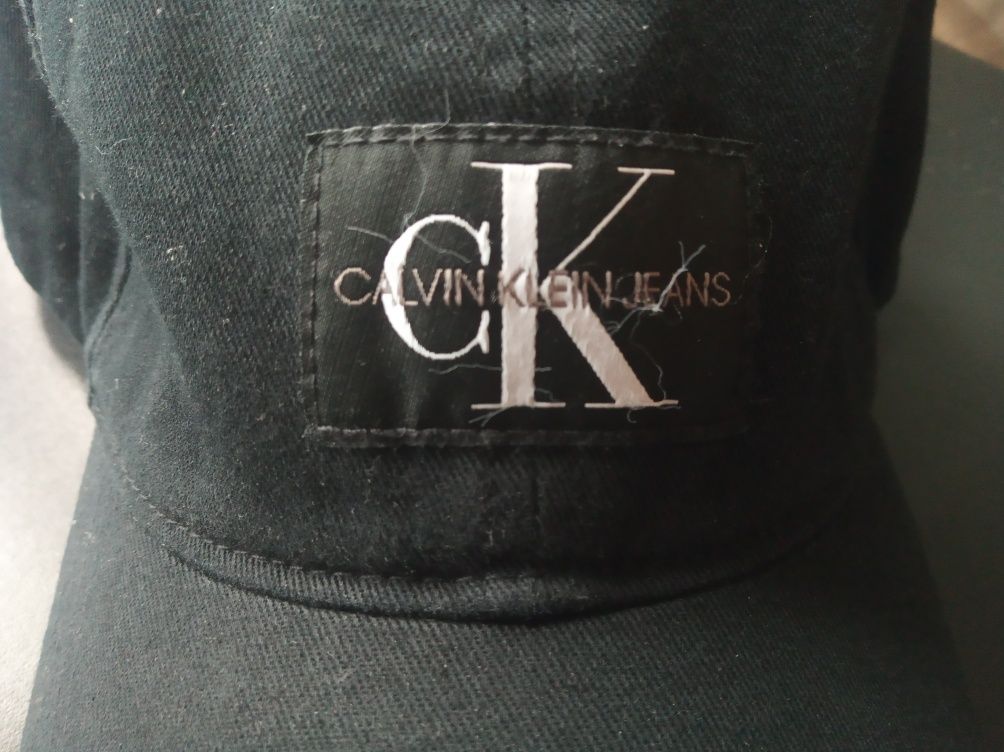 Czapka Calvin Klein Snapback czarna klasyk fashionista bawelna