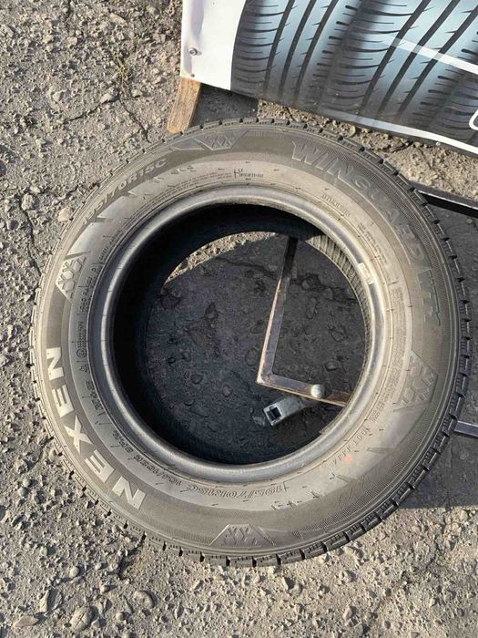 Шини 195/70 R15C Nexen пара зима  2023 рік 6,8 мм