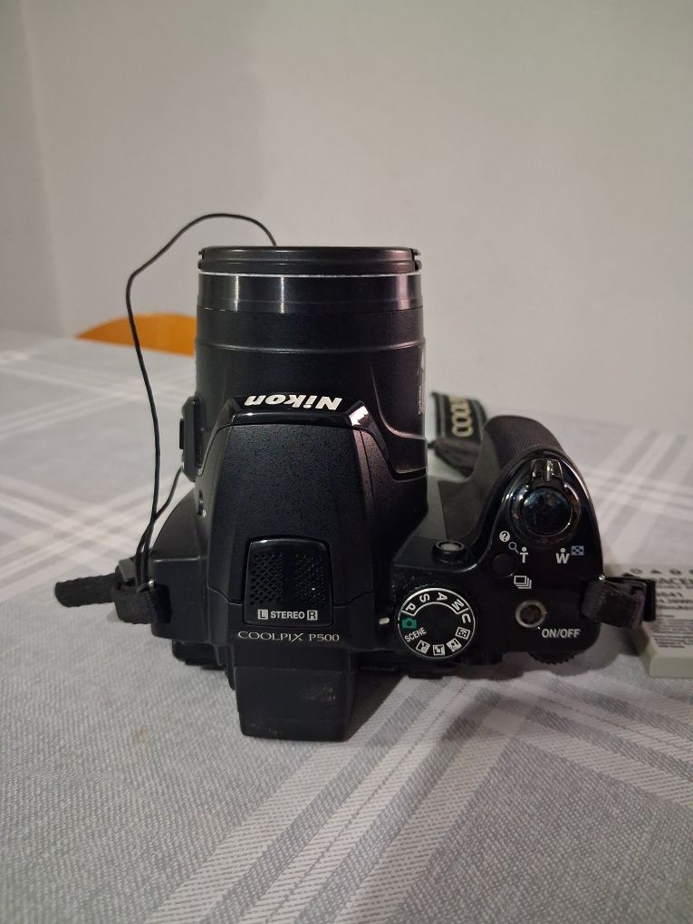 Maquina fotográfica Nikon