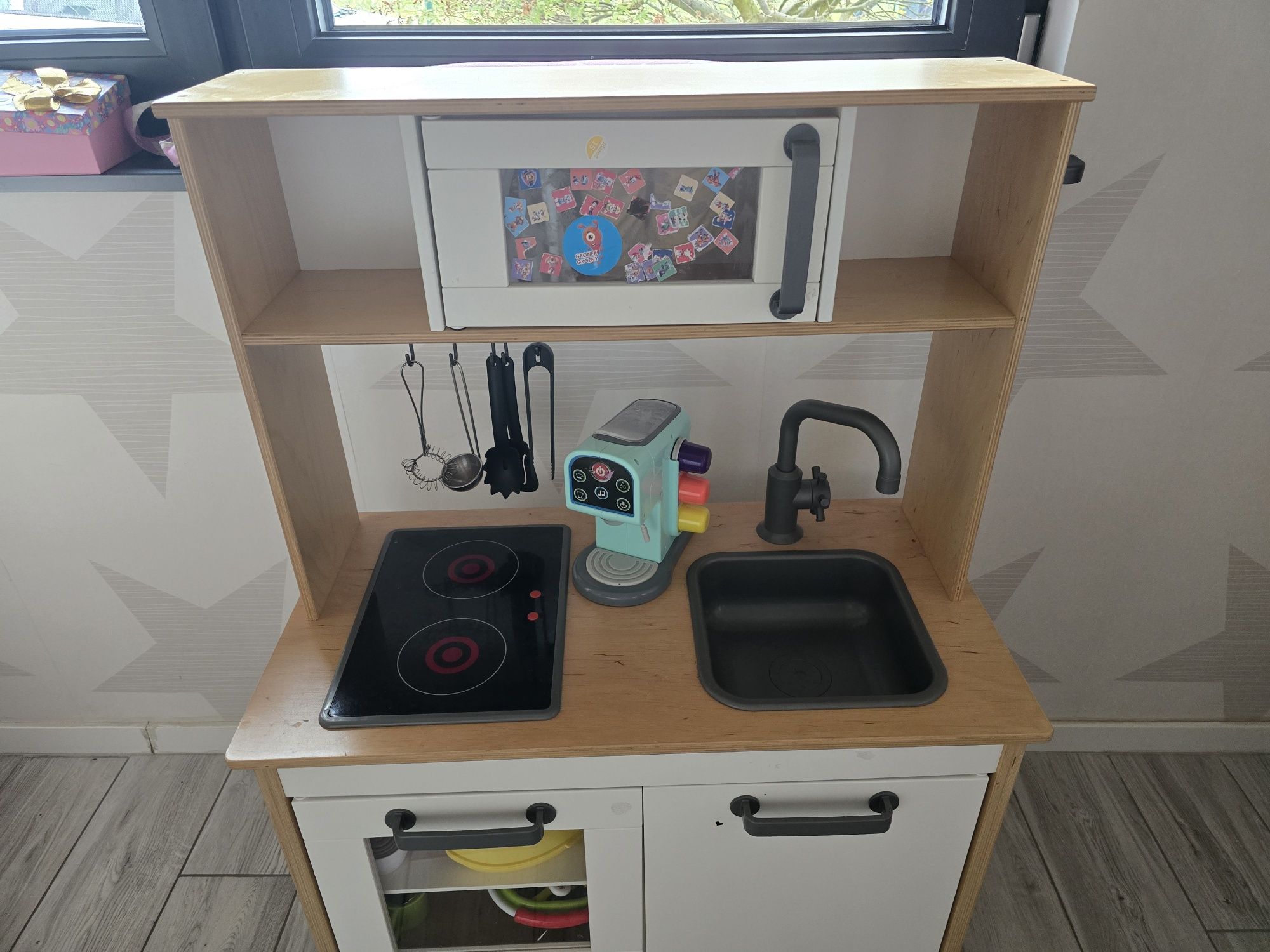 Kuchenka do zabawy dla dzieci Ikea
