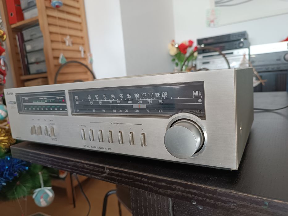 Tuner Vintage Toshiba Aurex ST-T50 – Clássico dos Anos 70/80