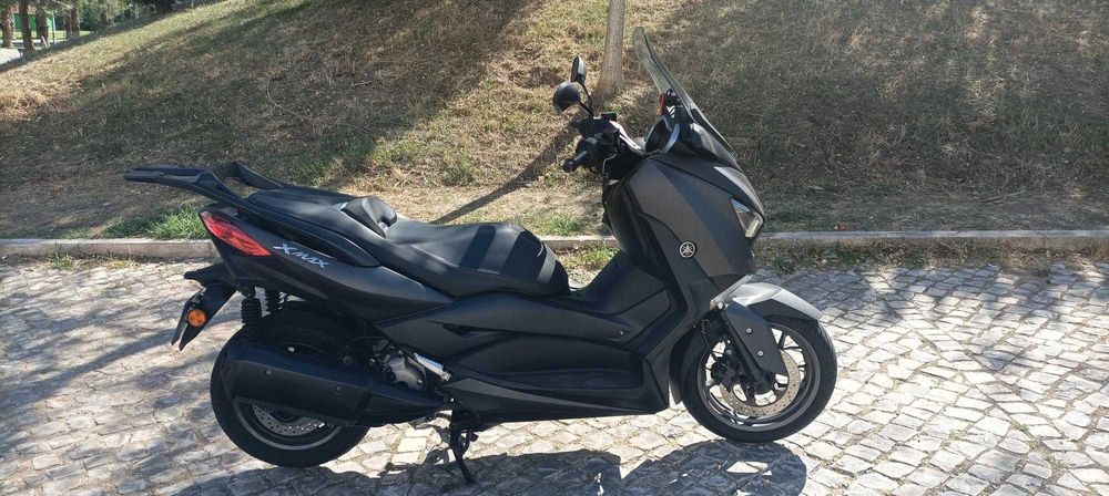 Yamaha X-max 300