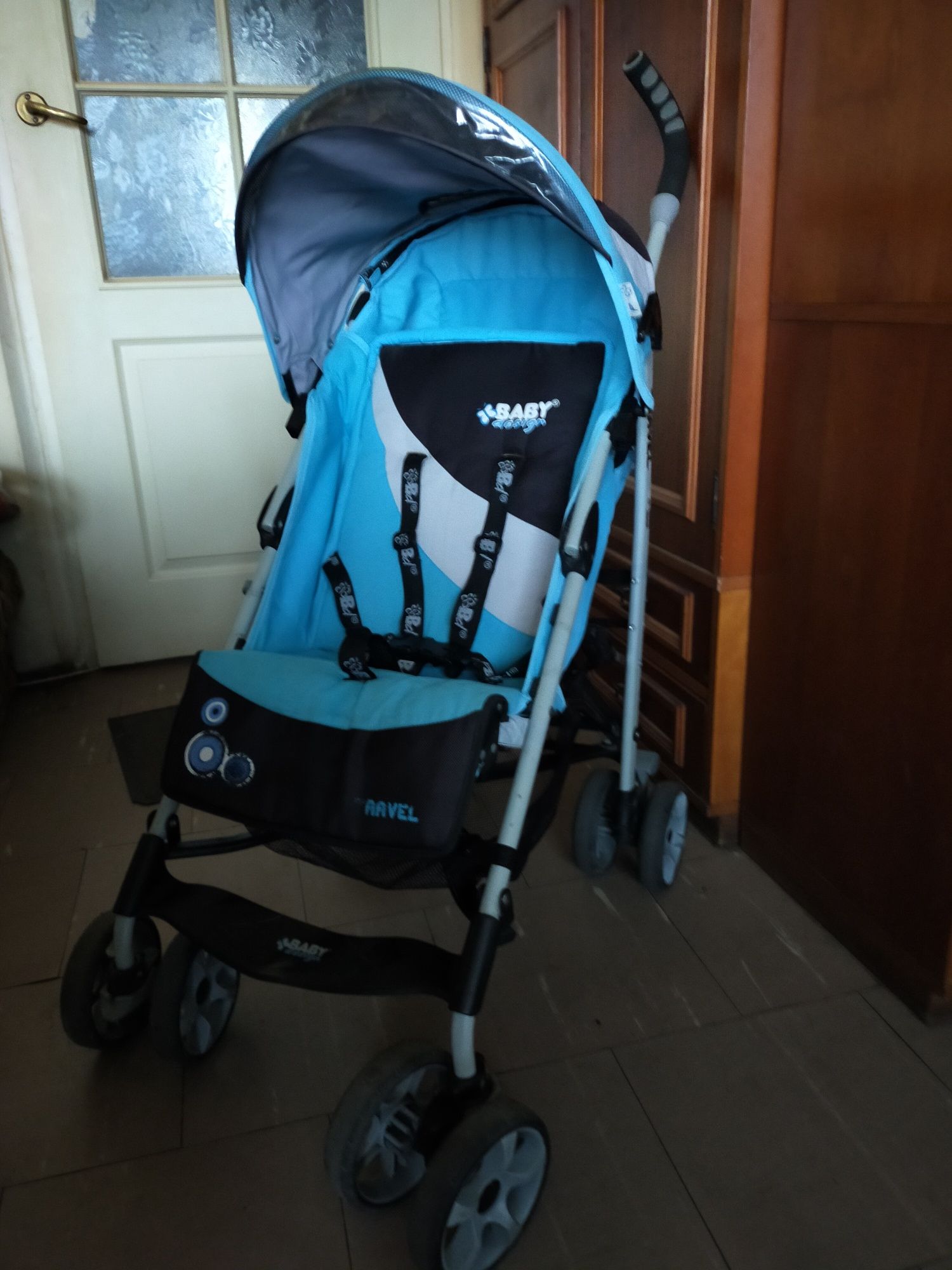 Wózek  dziecięcy spacerowy Baby Design Travel typu parasolka