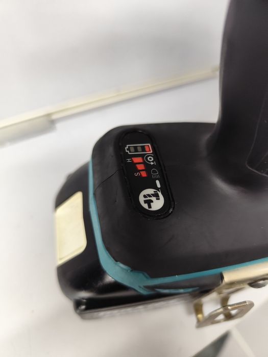 Makita DTW 285 безщітковий акумуляторний гайковерт Макіта оригінал