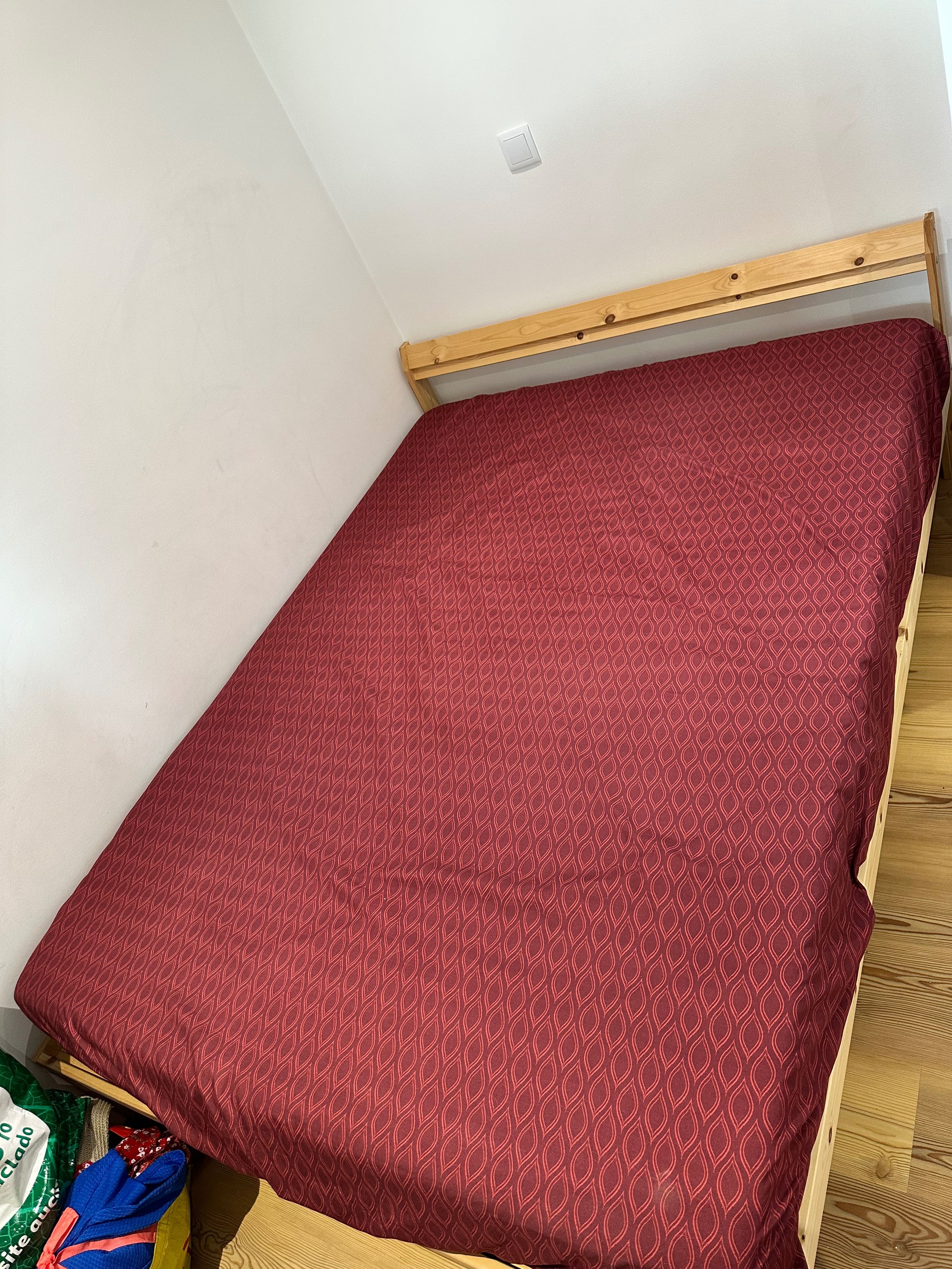 Cama Casal IKEA Neiden 200x140 + Colchão EMMA One [USADO]