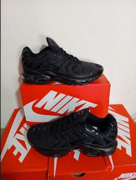 "Buty sportowe "Nike_Air_Max_TN_Plus_Black_Rozmiar.37.5