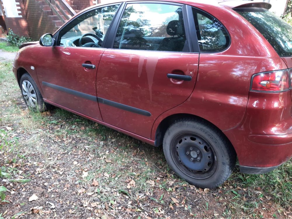sprzedam uszkodzone auto