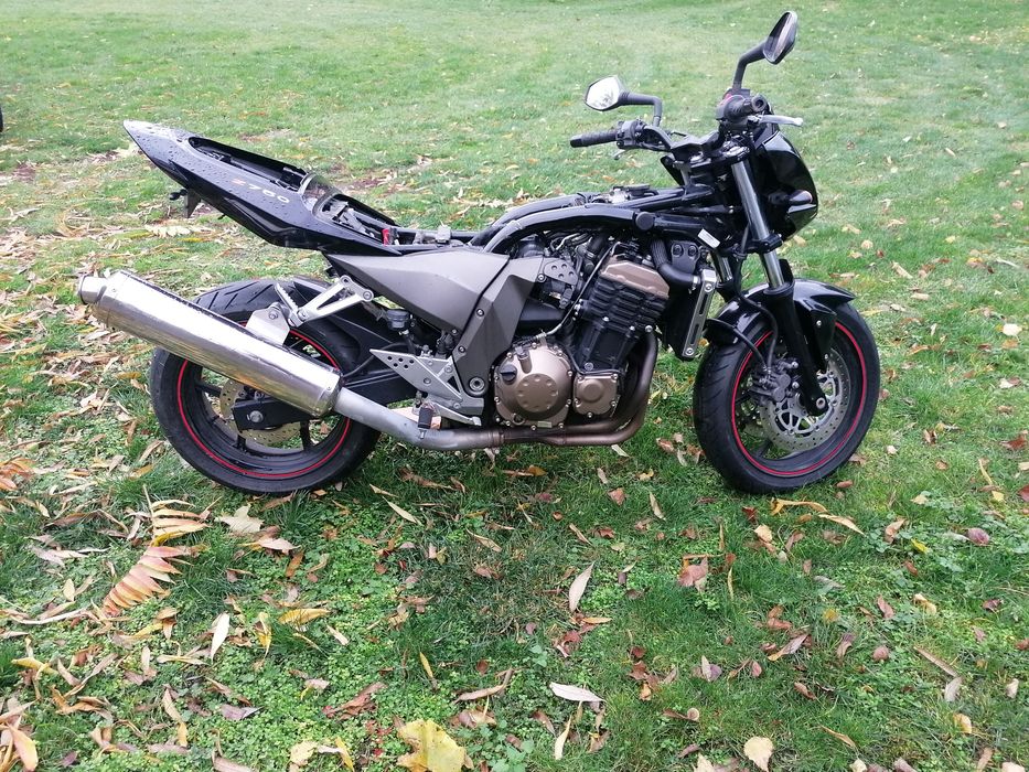 Silnik Kawasaki z750 zbiornik lagi siedzenia licznik lampa koło tarcze