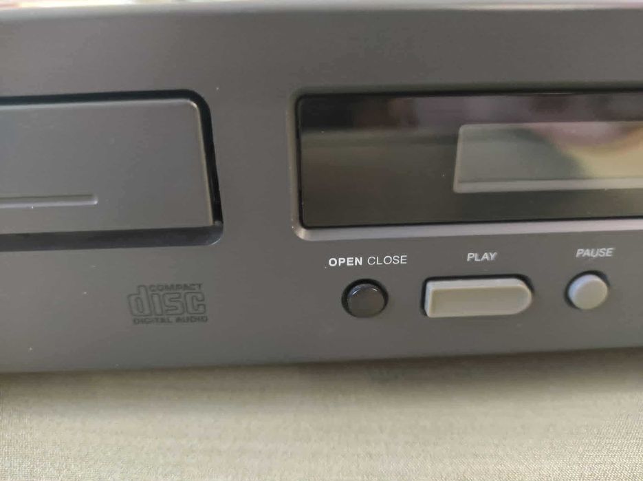 Odtwarzacz CD NAD 501