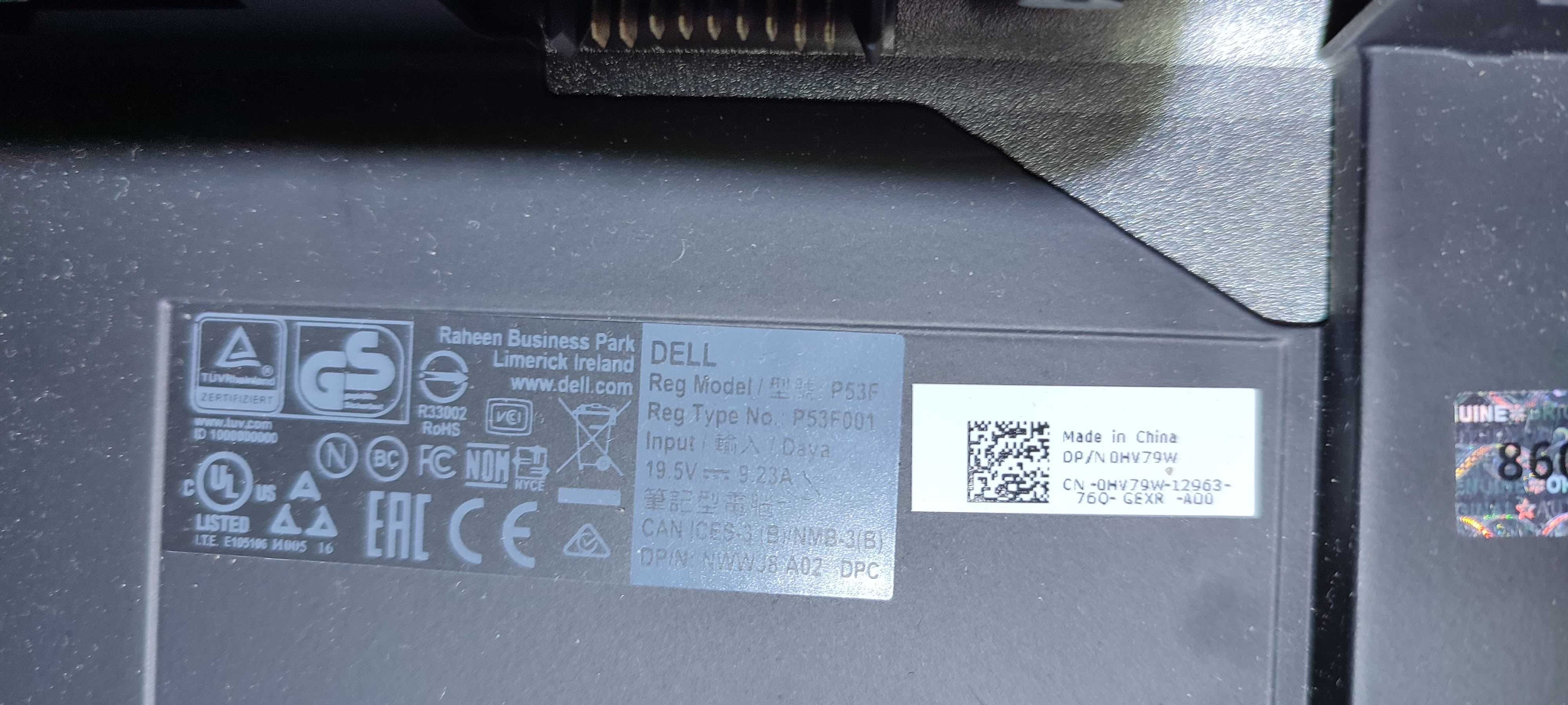 Модель: Dell Precision 7510 в разобраном состоянии.