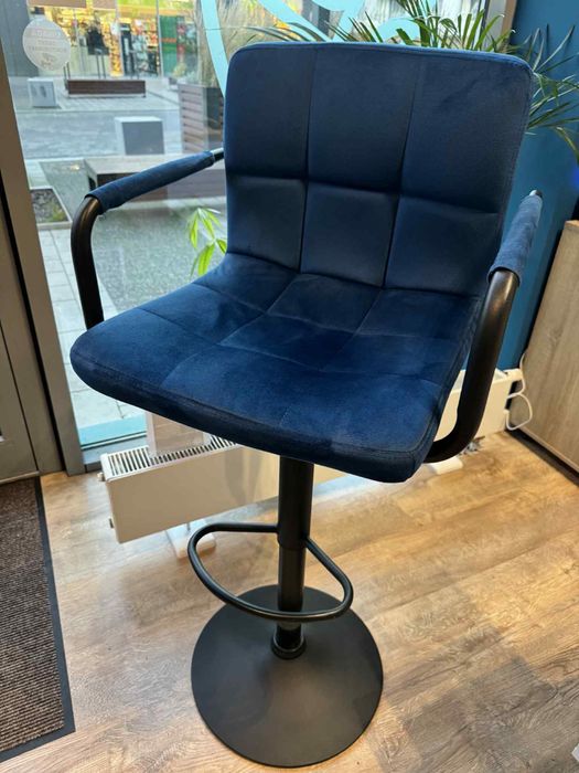 Krzesło barowe welurowe granatowe