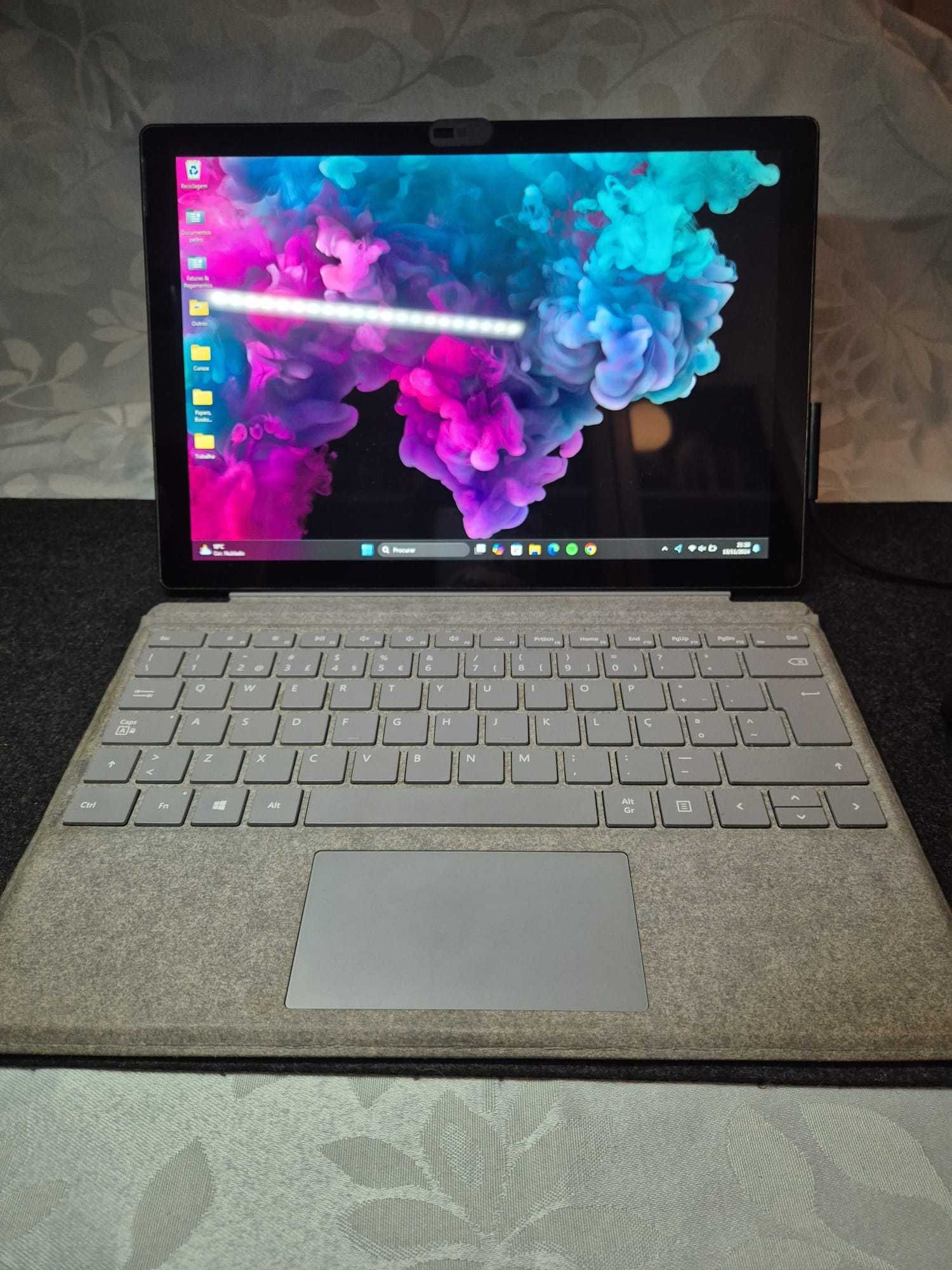 Microsoft Surface Pro 6 (i5-83250U/8GB/256GB SSD) – Excelente estado