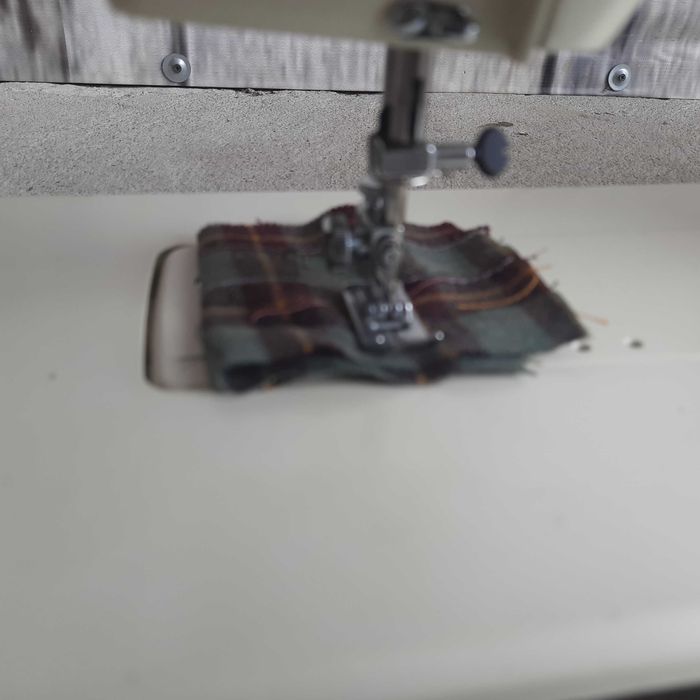 maszyna do szycia   / 802