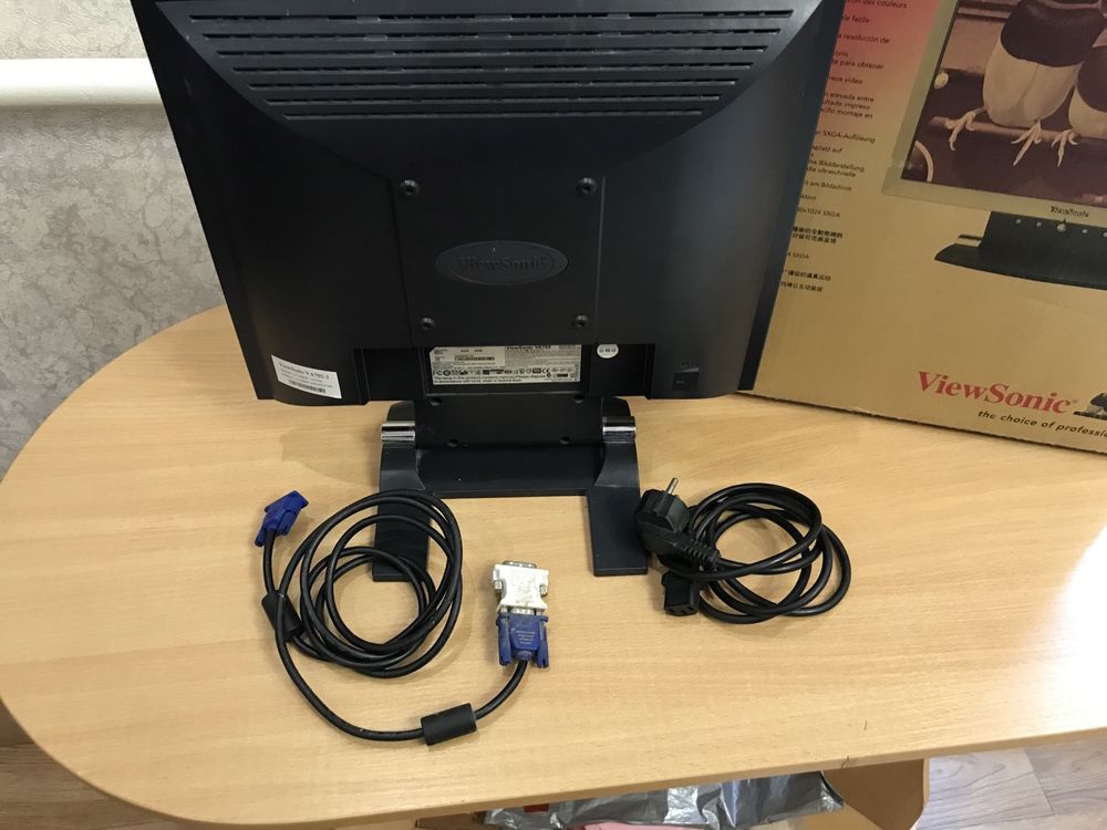 Монитор ViewSonic 17