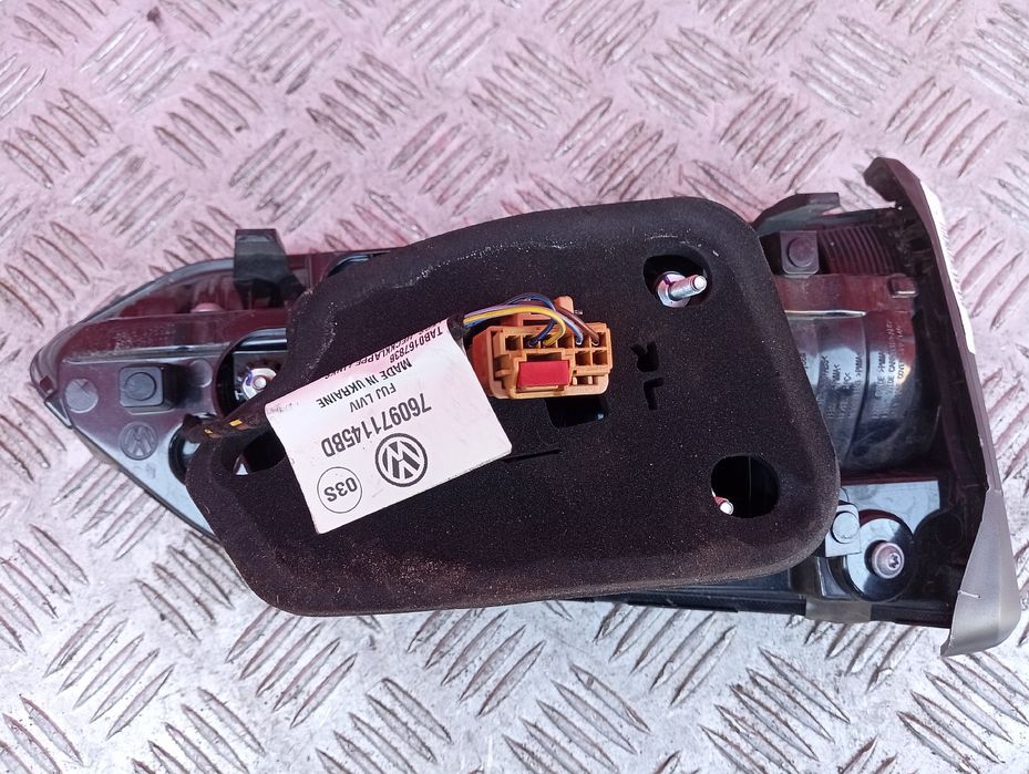 Фонарь задній ляда Touareg CR фара задня на ляді Туарег ЦР таурег ср