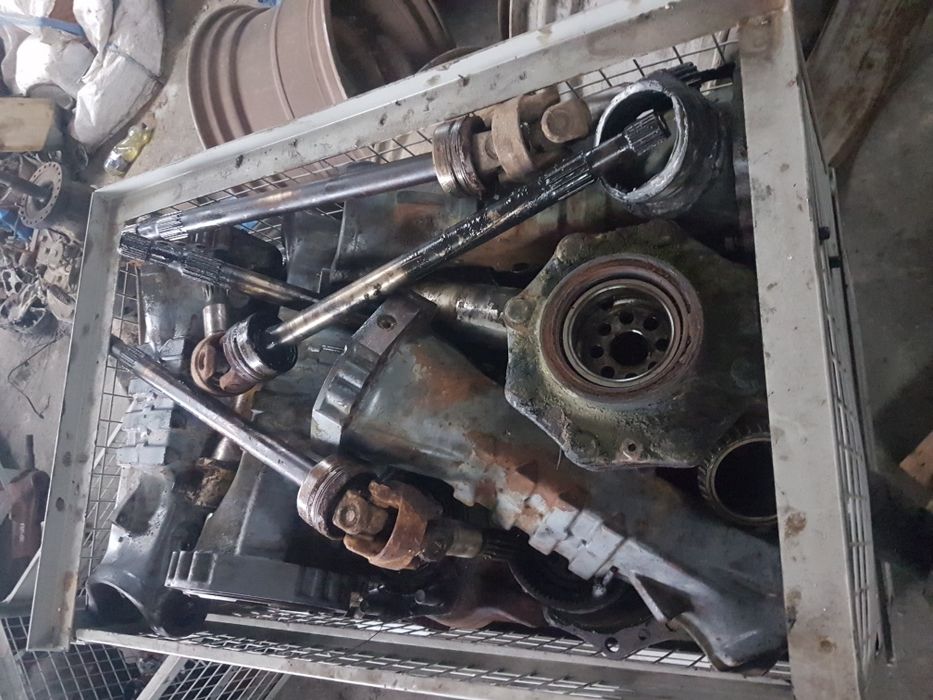 New Holland Lm 415,435 zwrotnica