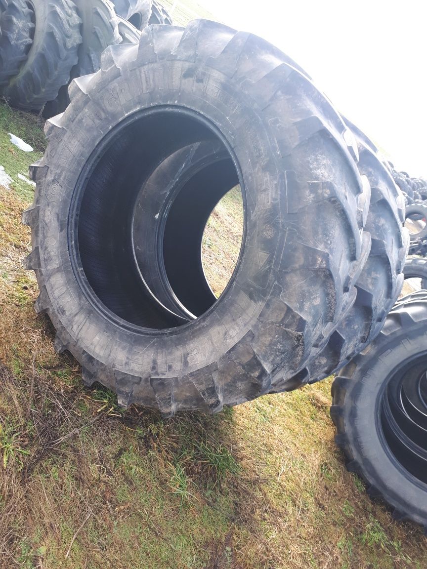 Ładna para opony MICHELIN Agribib Radial 520/85 R - 38 (20.8 R38)