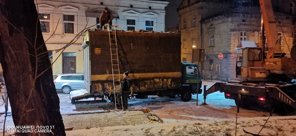 Послуги евакуатора львів