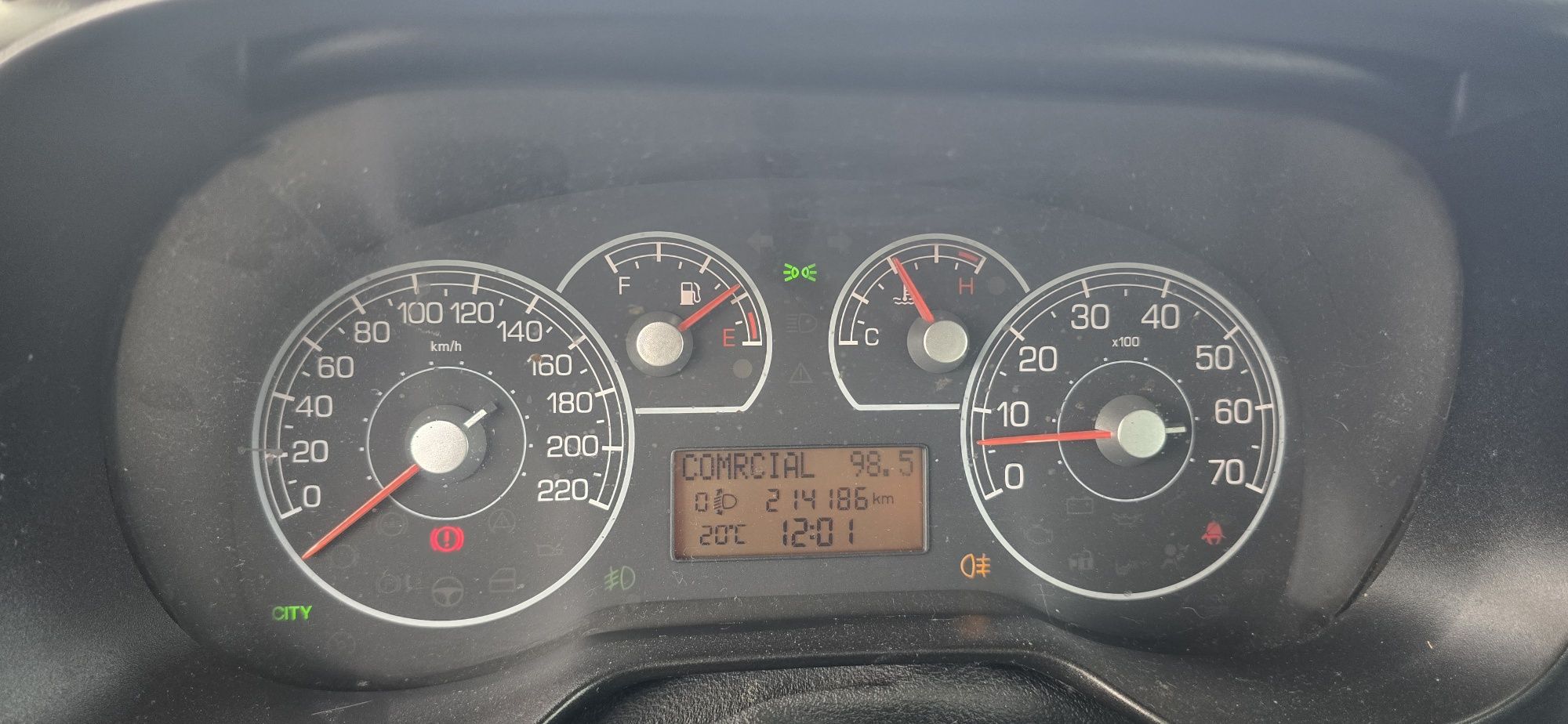 Vende-se Fiat Punto 1.2 – Ano 2008