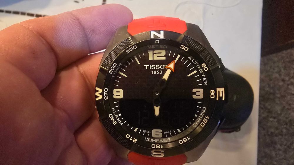 Tissot  t-touch expet solar, tytan, szkło szafir dotykowy.