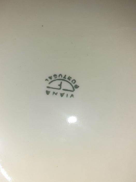 Terrina em faiança Viana