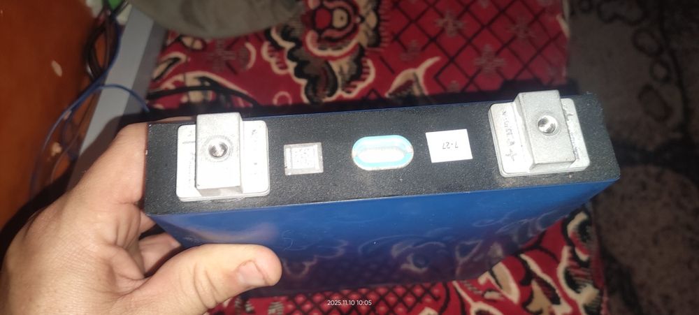 Комірки lifepo4 акумулятори модель L173f163 на 163 ah мають дефектек