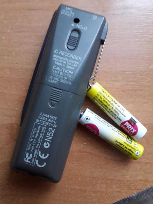 Диктофони портативний рекордер Panasonic RR-QR180