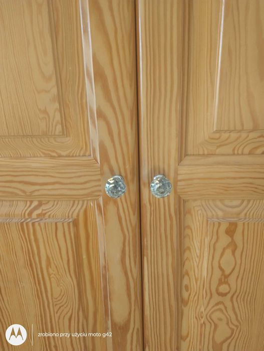 Szafa sosnowa z lustrem