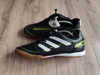 Продам Adidas predator