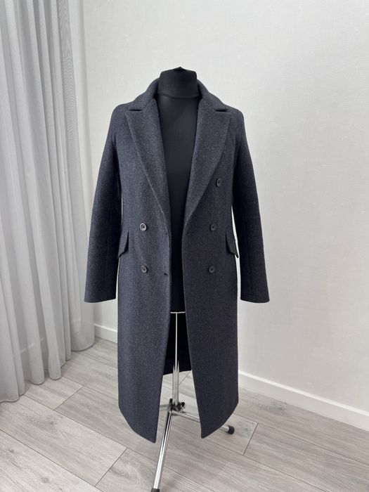 Класичне пальто осіннє