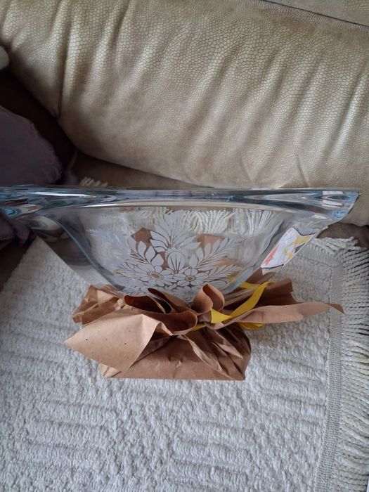 Большая хрустальная ваза подарочная