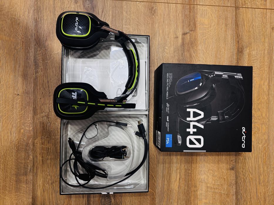 Sprzedam zestaw sluchawkowy kompletny do PS5/PS4