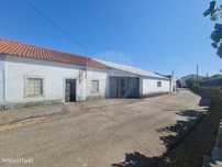 Moradia T4 para venda