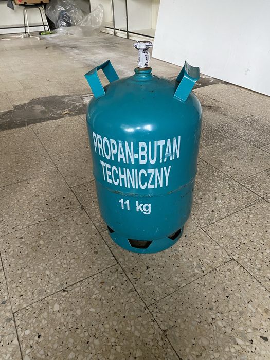 Stojaki na czapki, pamiatki, apaszki