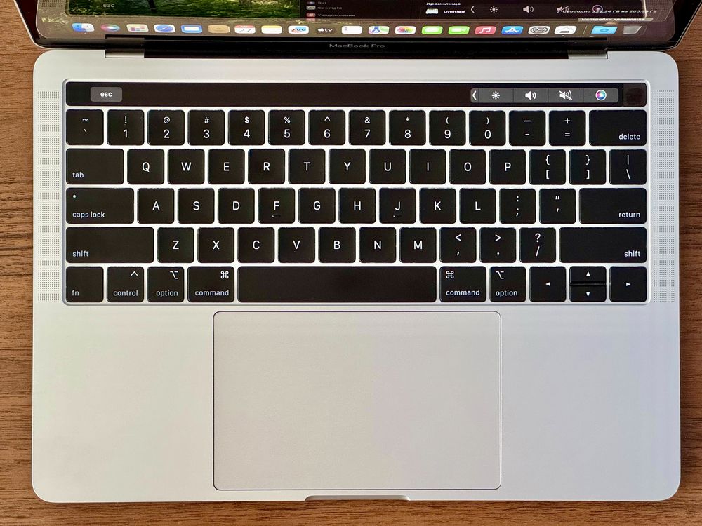 MacBook Pro 13 2019 16/256 gb