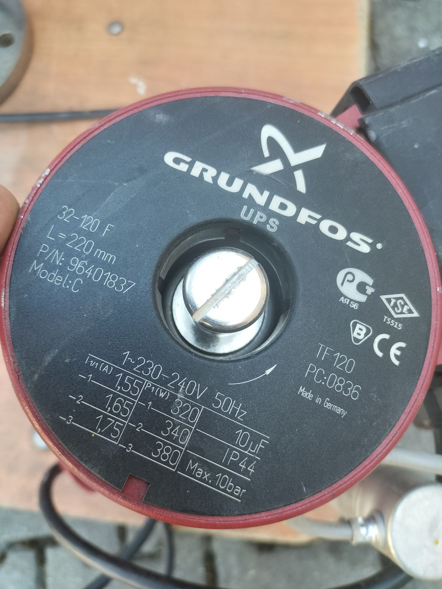 Pompa obiegowa Grundfos UPS 32-120 f