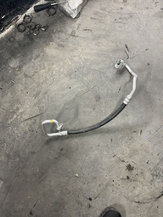 Трубка кондиціонера Nissan Rogue T33 2021р