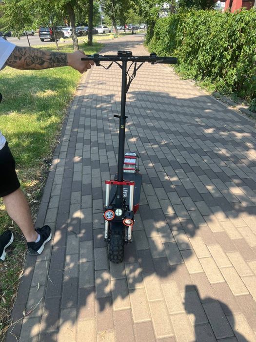Електросамокат GIANT Outlander M1l без сидіння (52V 26Ah)