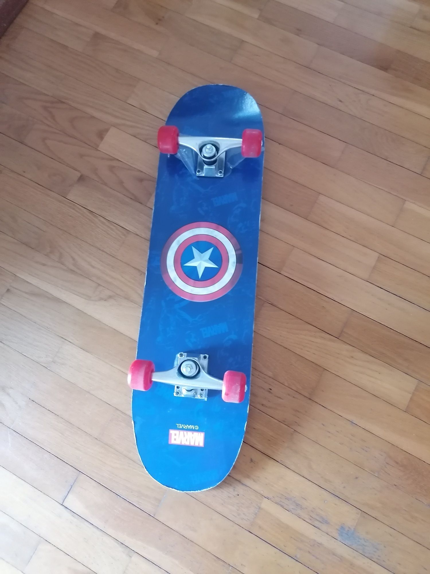Skteboard criança Marvel