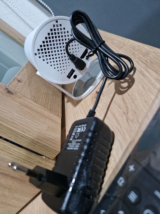 Projector de cinema HD.  Novo