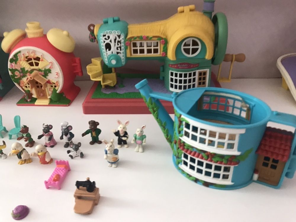 Vintage Teeny Weeny Families / Polly Pocket