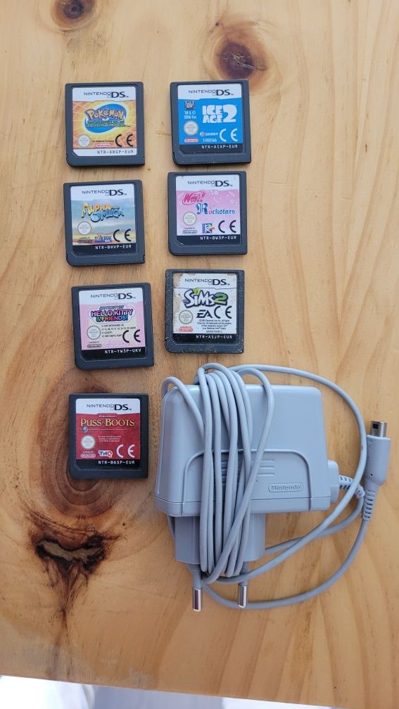 Carregador Nintendo DS mais 7 jogos