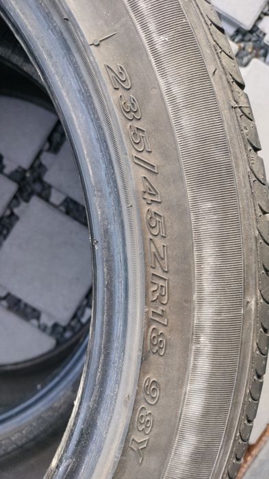 2 OponyNEXEN nfera su1 lato dot3219 5-6mm 235x45x18