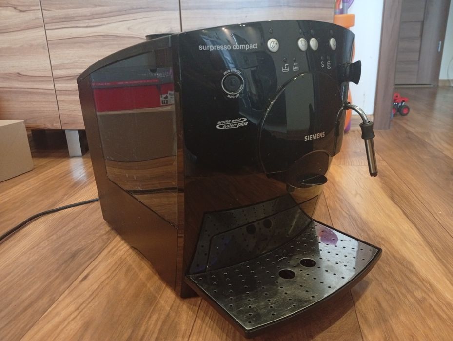 Ekspres do kawy Siemens Surpresso Compact – uszkodzony, automatyczny